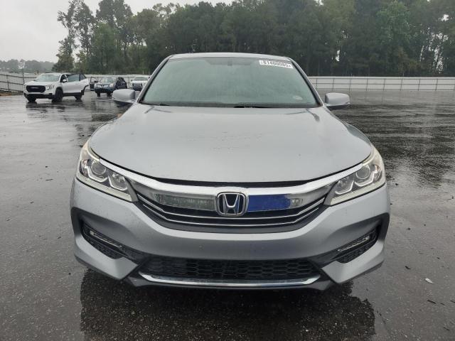 Седаны HONDA ACCORD 2016 Серебристый