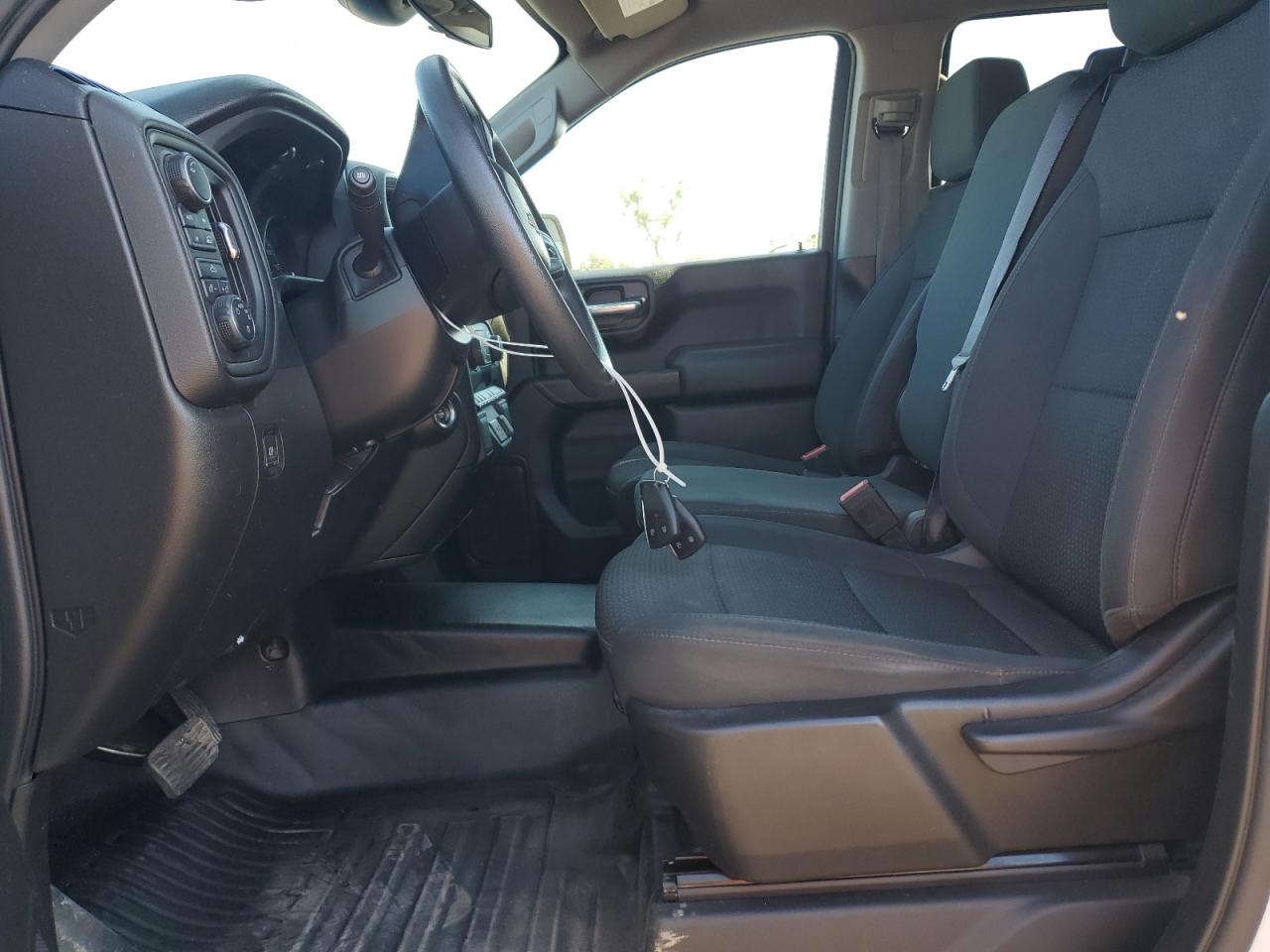 2022 Chevrolet Silverado K1500 VIN: 1GCPDAEK4NZ613373 Lot: 83984315