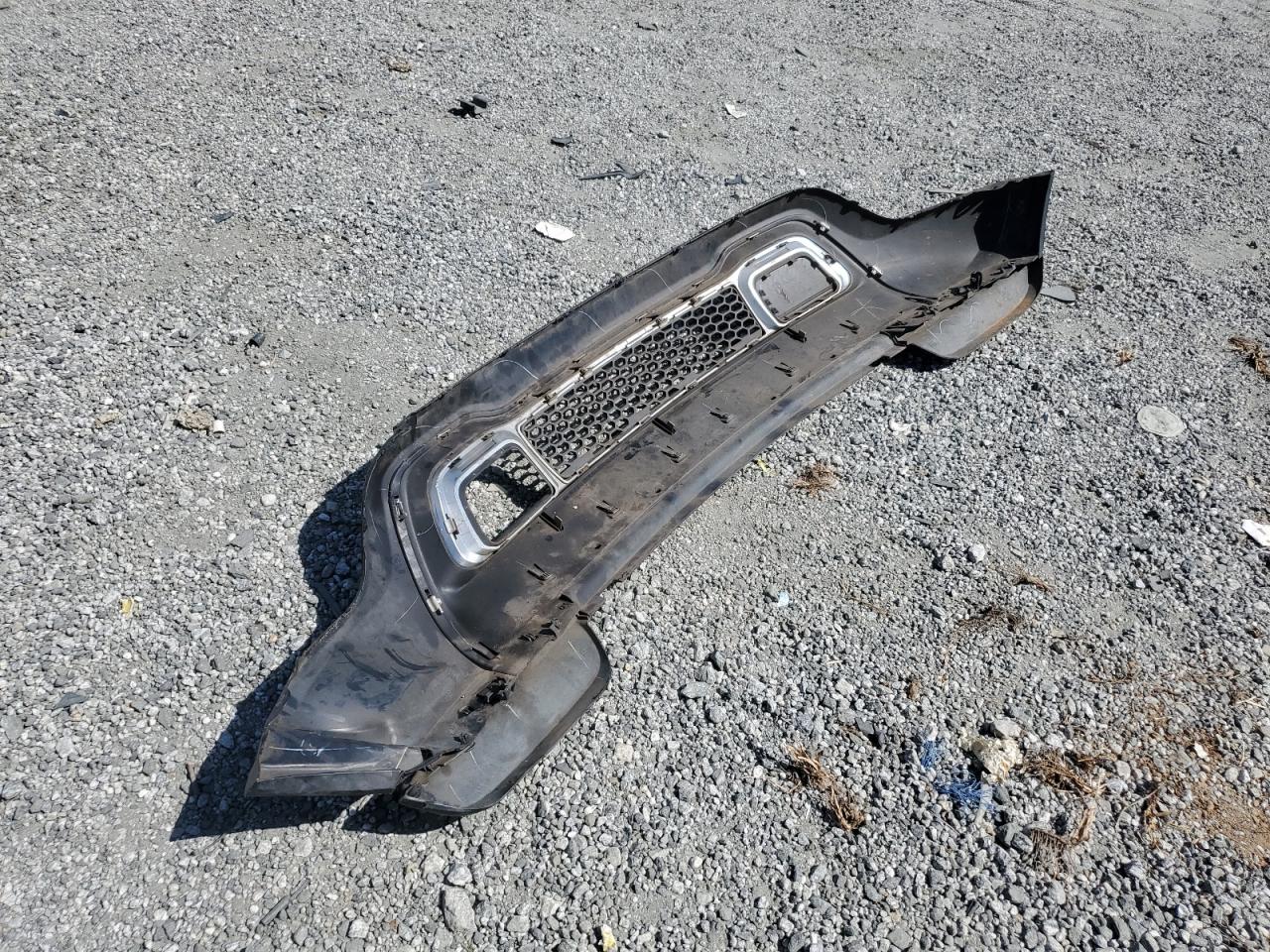 2015 Jeep Grand Cherokee Limited VIN: 1C4RJEBGXFC737211 Lot: 70911715