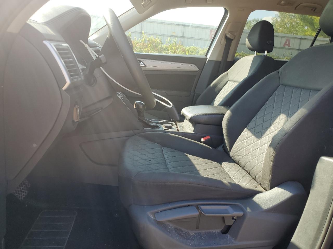 2018 Volkswagen Atlas VIN: 1V2HR2CA5JC502560 Lot: 84180885