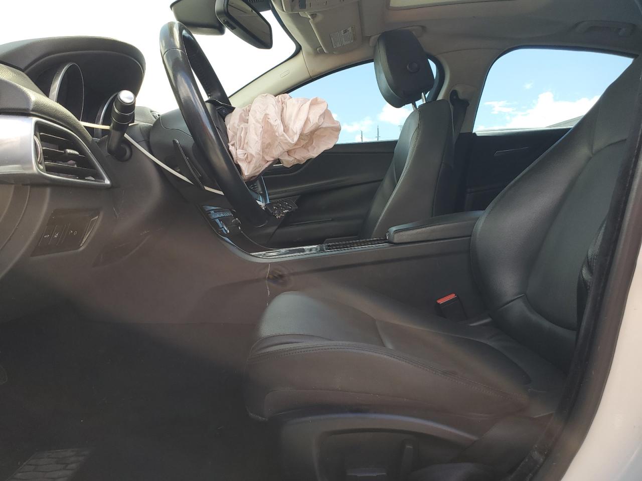 2018 Jaguar Xe Premium VIN: SAJAD4FXXJCP20105 Lot: 71974665