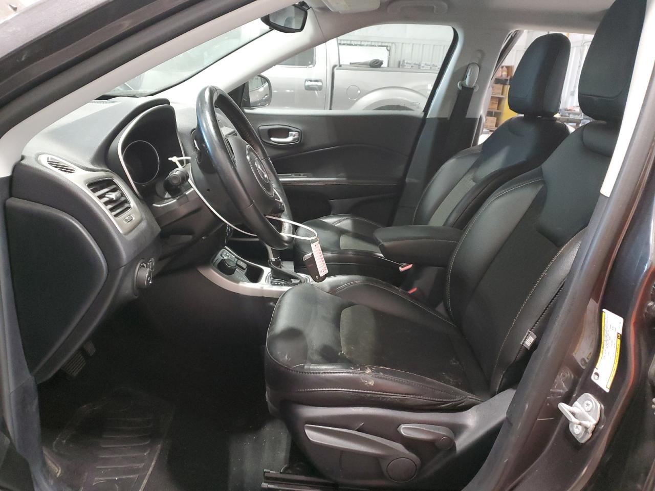 2018 Jeep Compass Latitude VIN: 3C4NJDBB6JT179674 Lot: 71610295