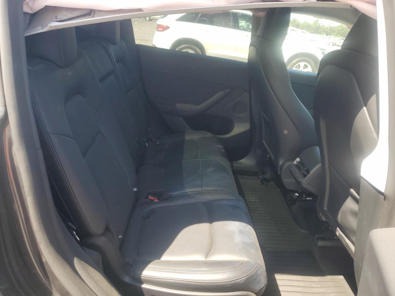 2025 Tesla Model Y VIN: 7SAYGAEE1SF258365 Lot: 71774995