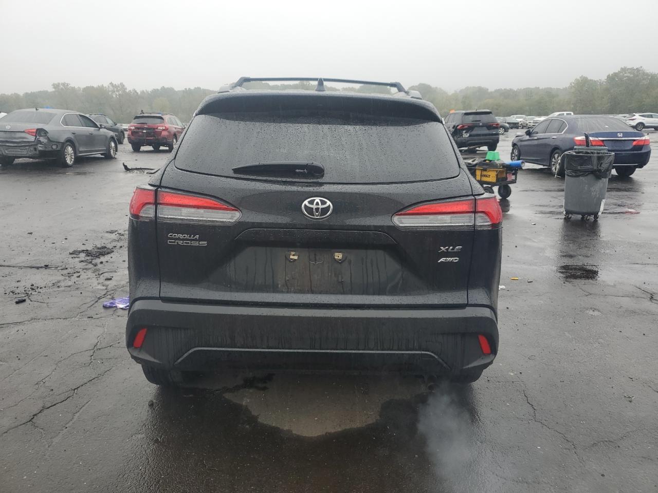 2024 Toyota Corolla Cross Xle VIN: 7MUDAABG6RV102109 Lot: 83763515