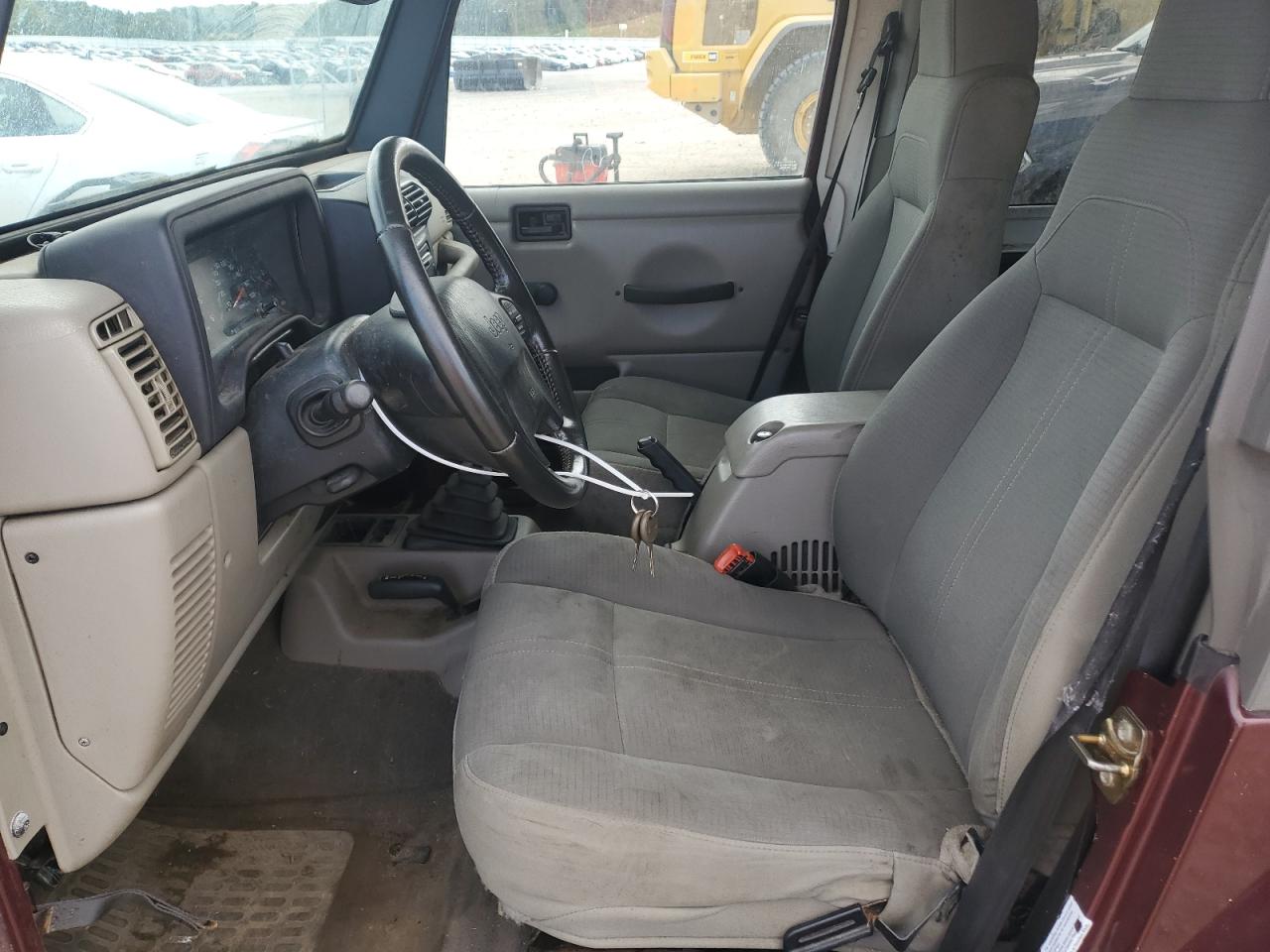 2003 Jeep Wrangler / Tj Sahara VIN: 1J4FA59S63P302987 Lot: 81738545