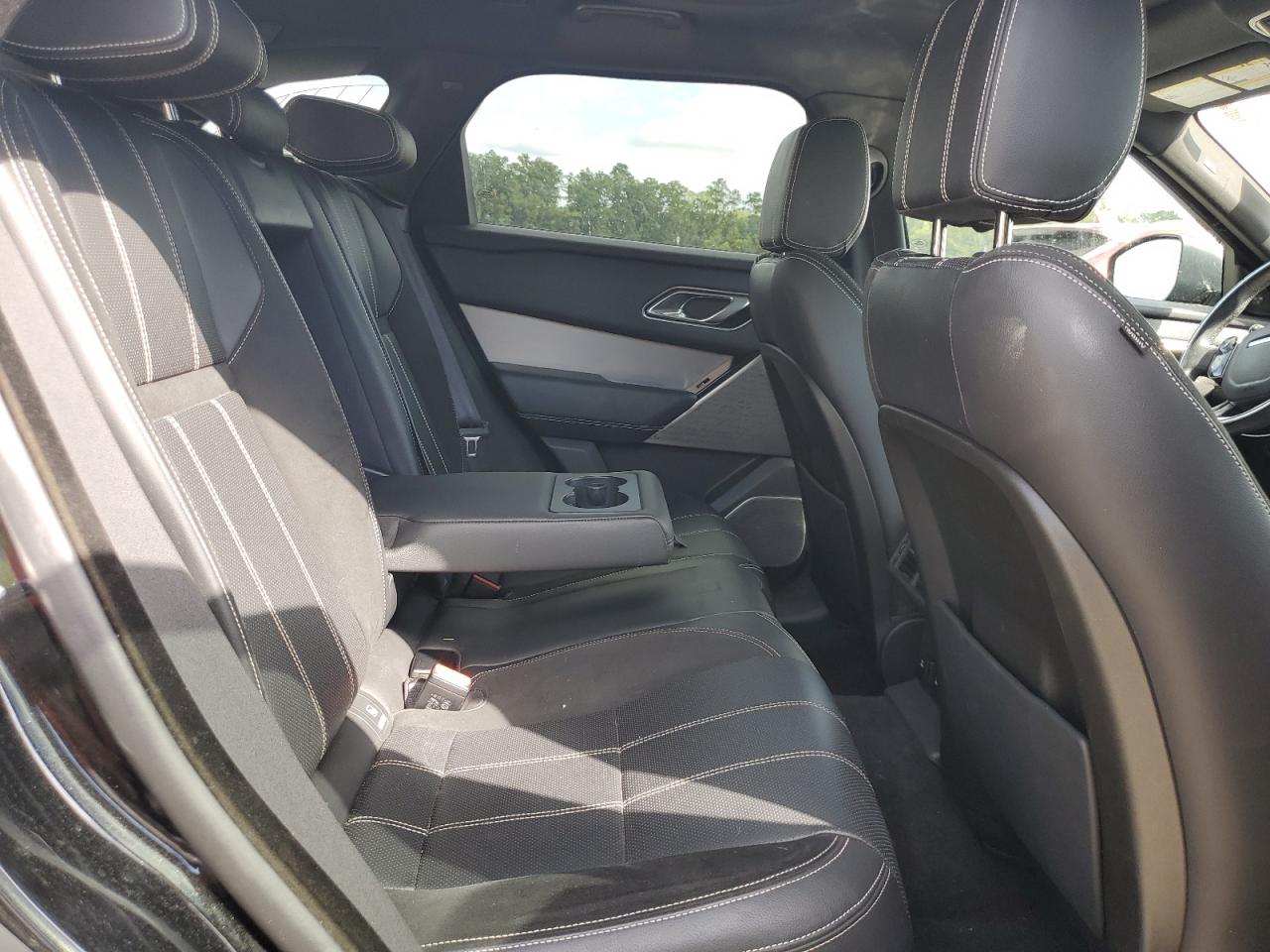 2018 Land Rover Range Rover Velar R-Dynamic Se VIN: SALYL2RXXJA739659 Lot: 84208865