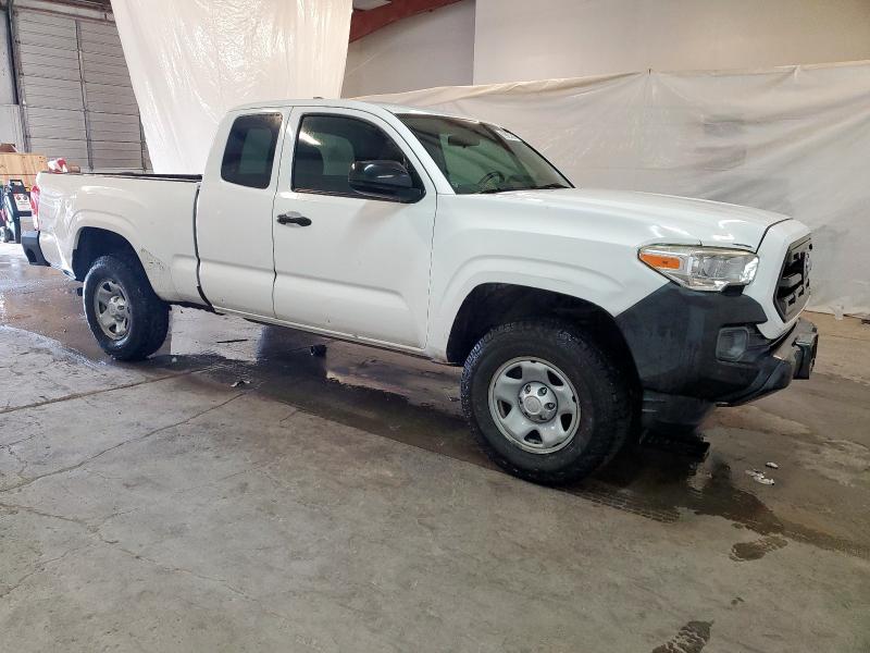 Пикапы TOYOTA TACOMA 2017 Белы