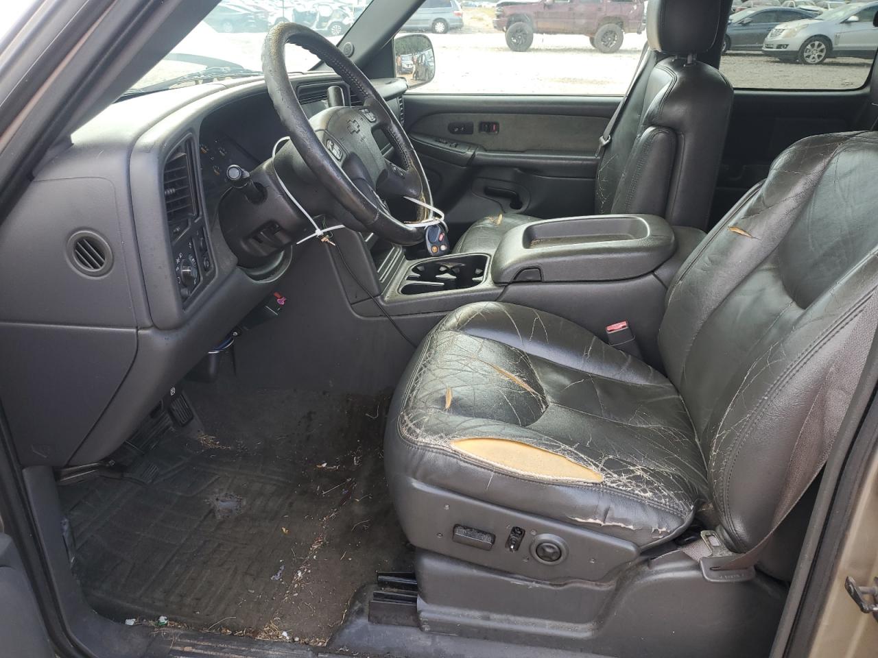 2003 Chevrolet Silverado C1500 VIN: 2GCEC19T431338820 Lot: 83818785