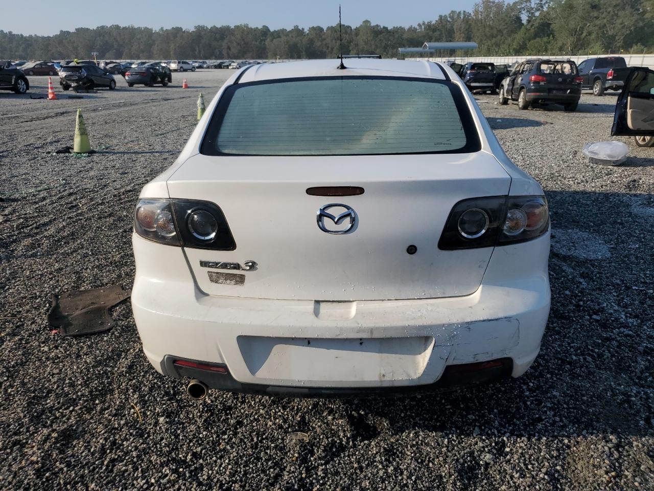 2008 Mazda 3 I VIN: JM1BK32G981790872 Lot: 82101865