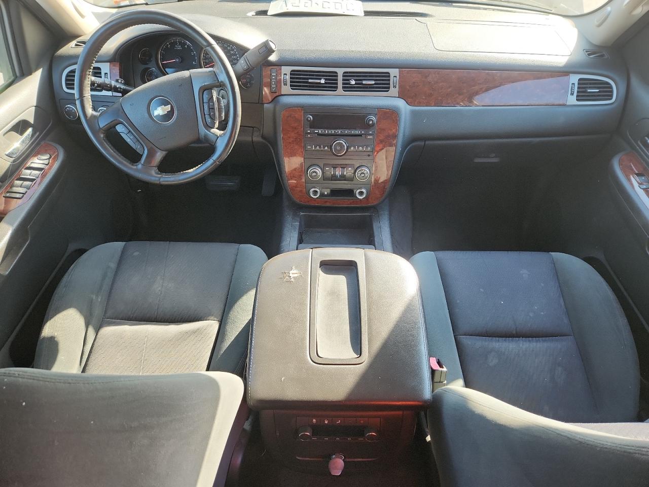 2010 Chevrolet Tahoe K1500 Lt VIN: 1GNFK23029R230375 Lot: 71566375