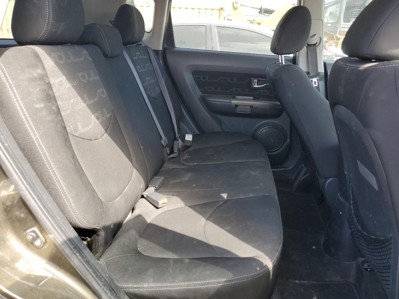 2013 Kia Soul + VIN: KNDJT2A6XD7565685 Lot: 80133775