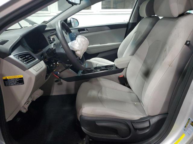  HYUNDAI SONATA 2016 Серебристый