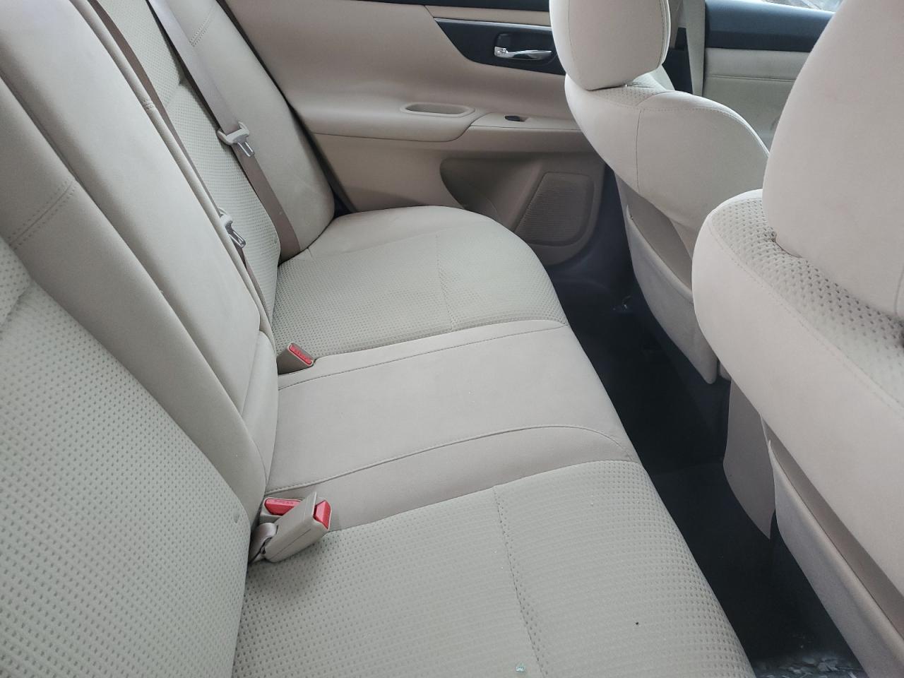 2015 Nissan Altima 2.5 VIN: 1N4AL3AP7FC570518 Lot: 71719575
