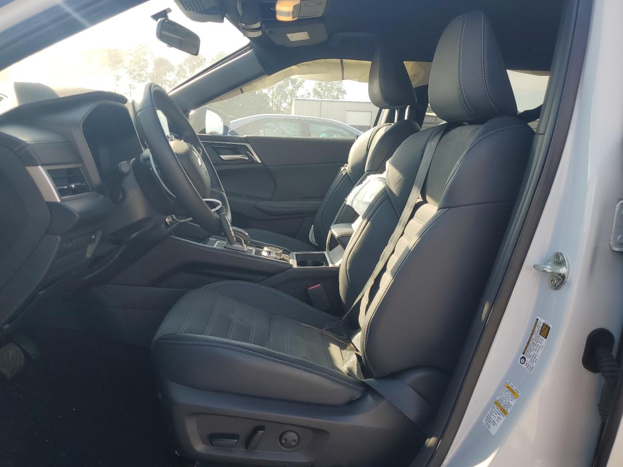 2024 Mitsubishi Outlander Se VIN: JA4J3VA81RZ028390 Lot: 70462035