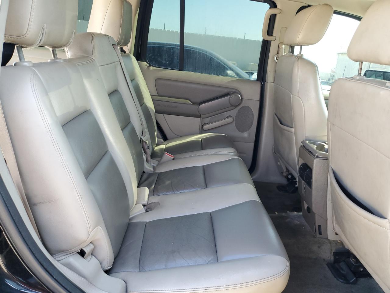 2007 Ford Explorer Xlt VIN: 1FMEU63867UB31849 Lot: 83804355