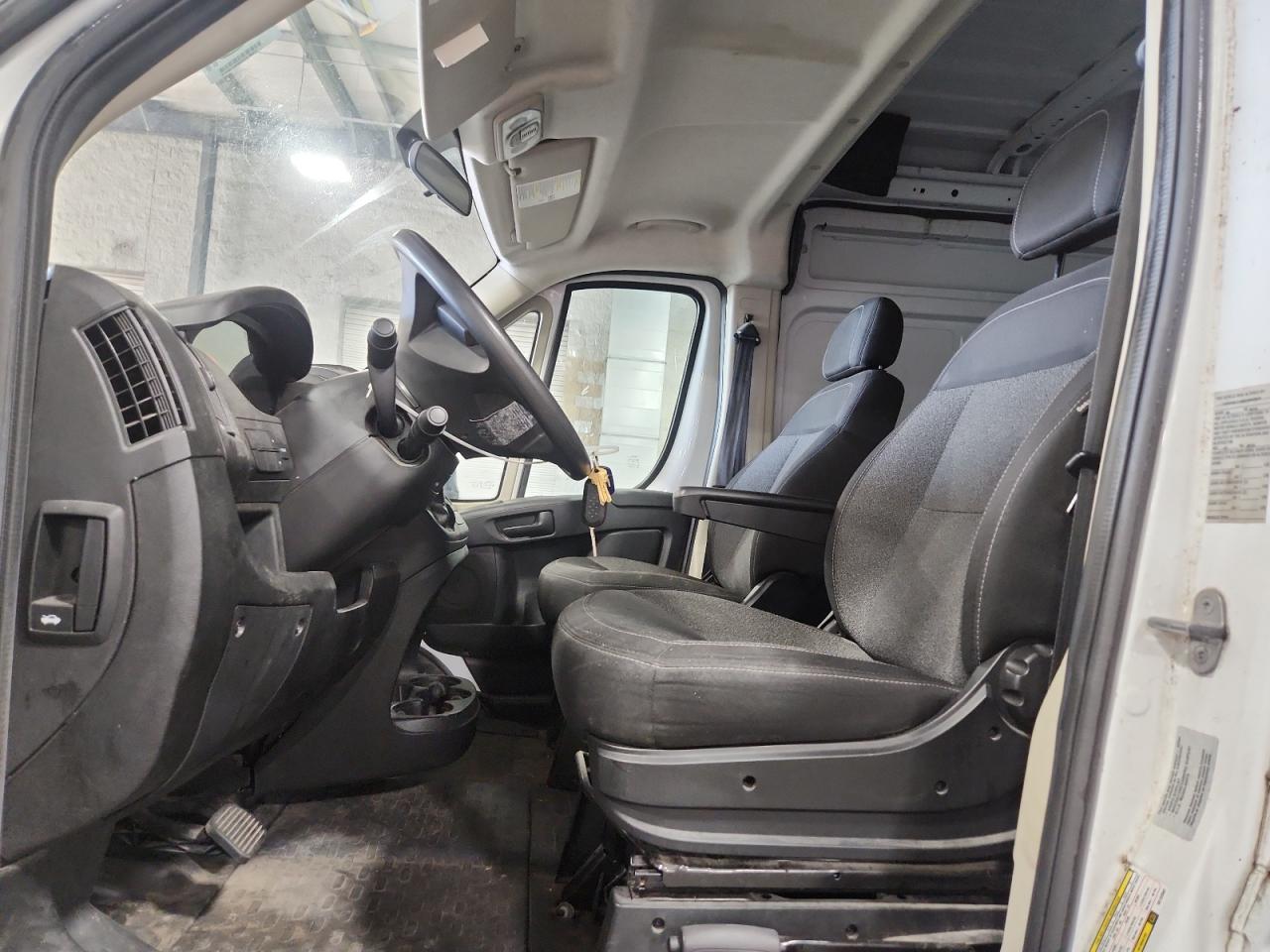 2016 Ram Promaster Cargo Van VIN: 3C6URVJGXGE122597 Lot: 84454715