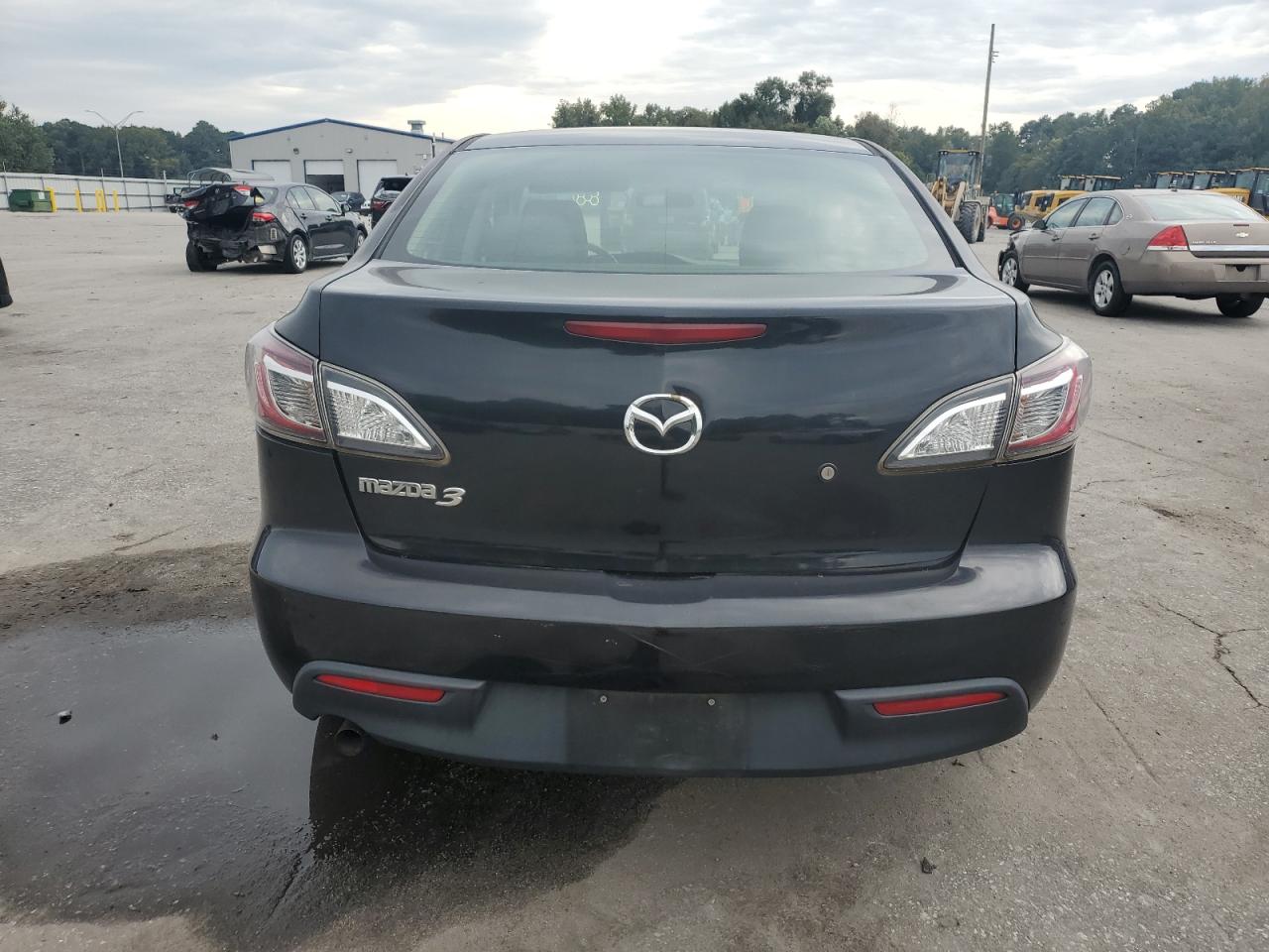 2011 Mazda 3 I VIN: JM1BL1UF1B1437443 Lot: 71466985