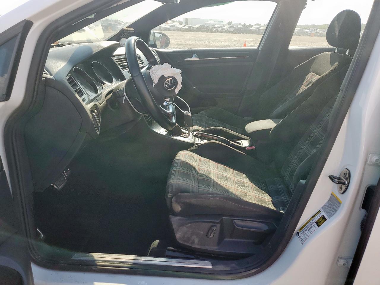 2015 Volkswagen Gti VIN: 3VW4T7AU0FM015801 Lot: 81104335