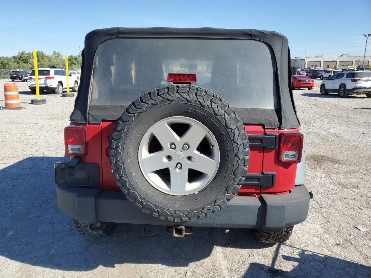 2011 Jeep Wrangler Sport VIN: 1J4AA2D13BL531690 Lot: 71502375
