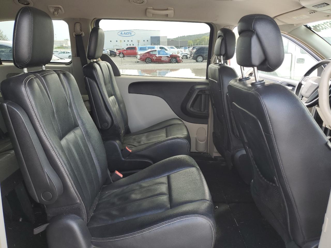 2014 Chrysler Town & Country Touring VIN: 2C4RC1BG5ER208046 Lot: 81631335