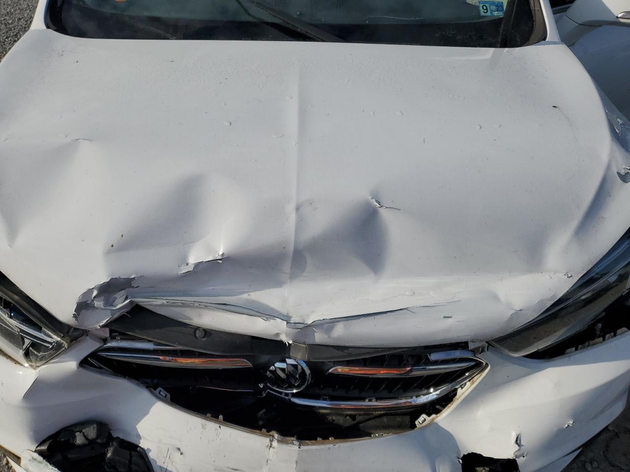 2020 Buick Encore Essence VIN: KL4CJGSB6LB045772 Lot: 71883045