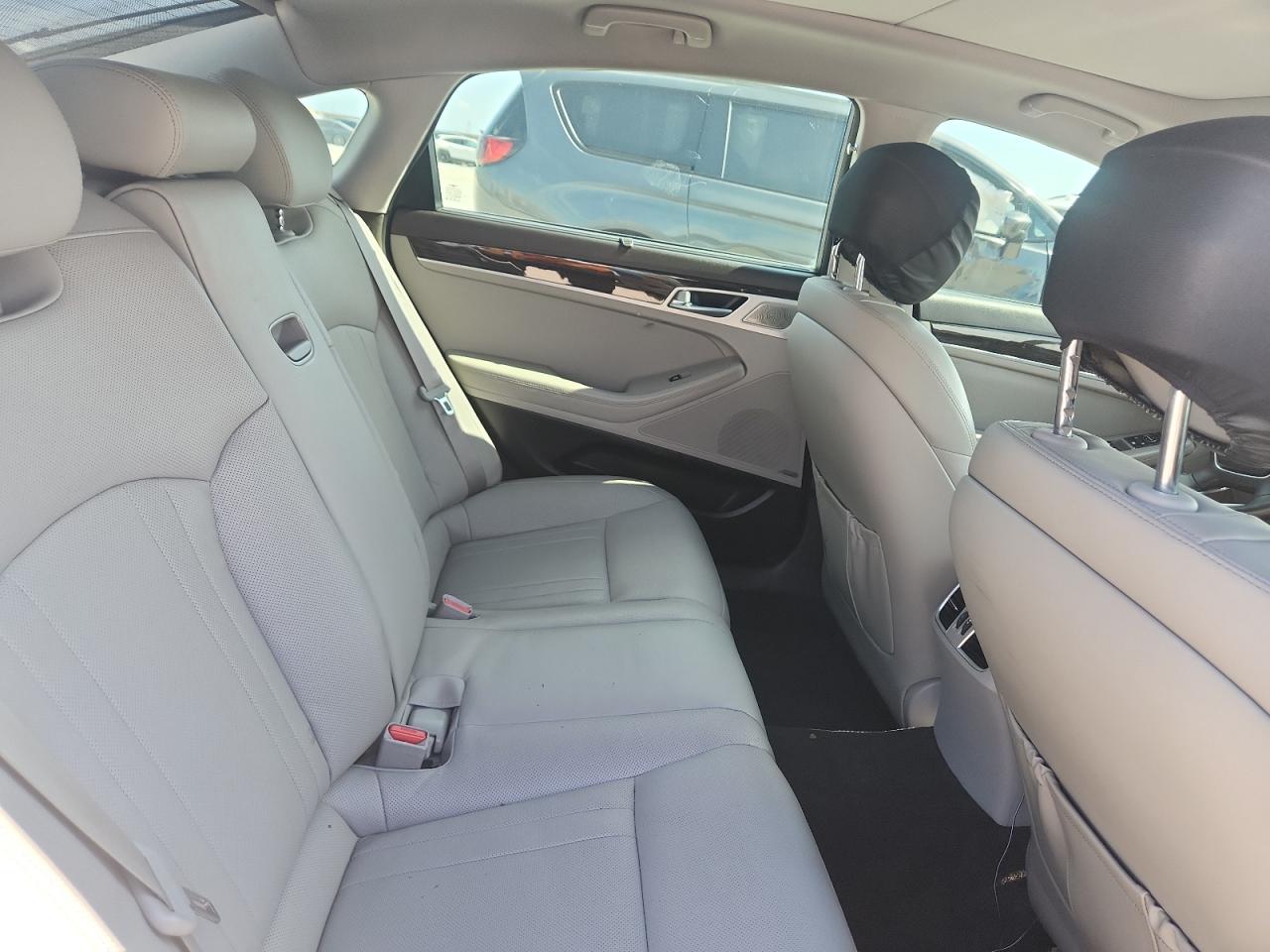 2018 Genesis G80 Base VIN: KMHGN4JE5JU255654 Lot: 83998575