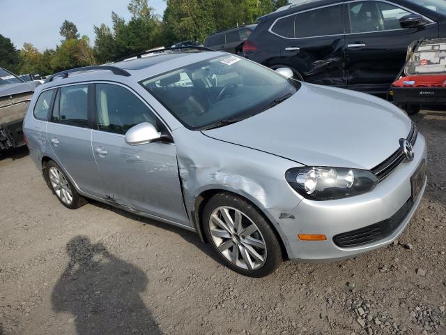 Crossovers VOLKSWAGEN JETTA 2014 Srebrny