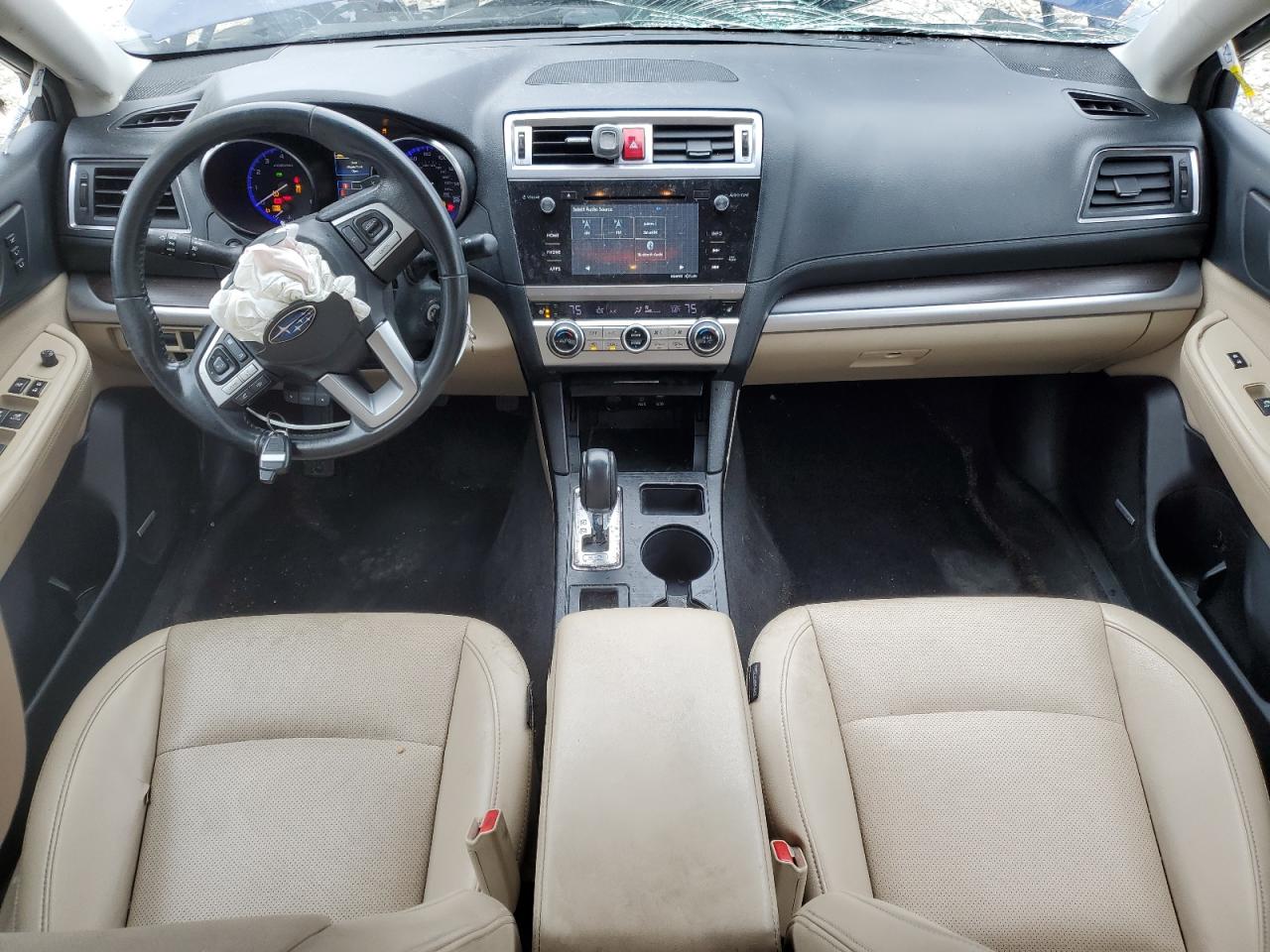 2015 Subaru Legacy 3.6R Limited VIN: 4S3BNEJ61F3032148 Lot: 84170405