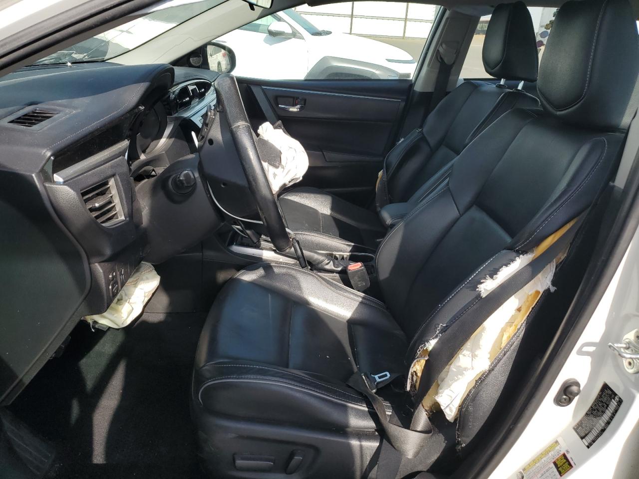 2015 Toyota Corolla L VIN: 5YFBURHE7FP257186 Lot: 71322115