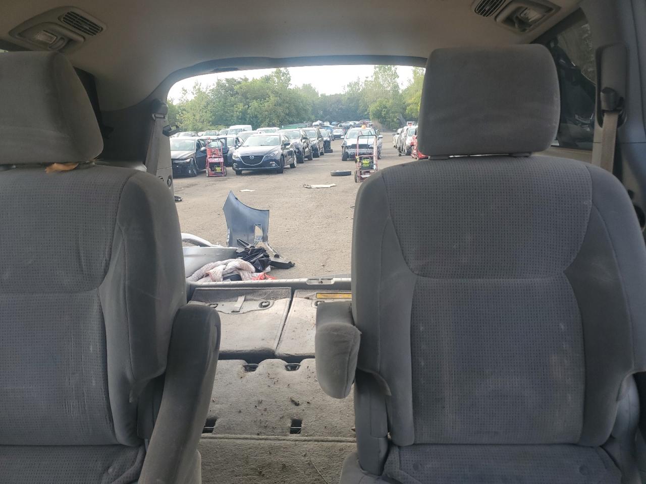 2005 Toyota Sienna Ce VIN: 5TDZA23C85S276050 Lot: 71490175