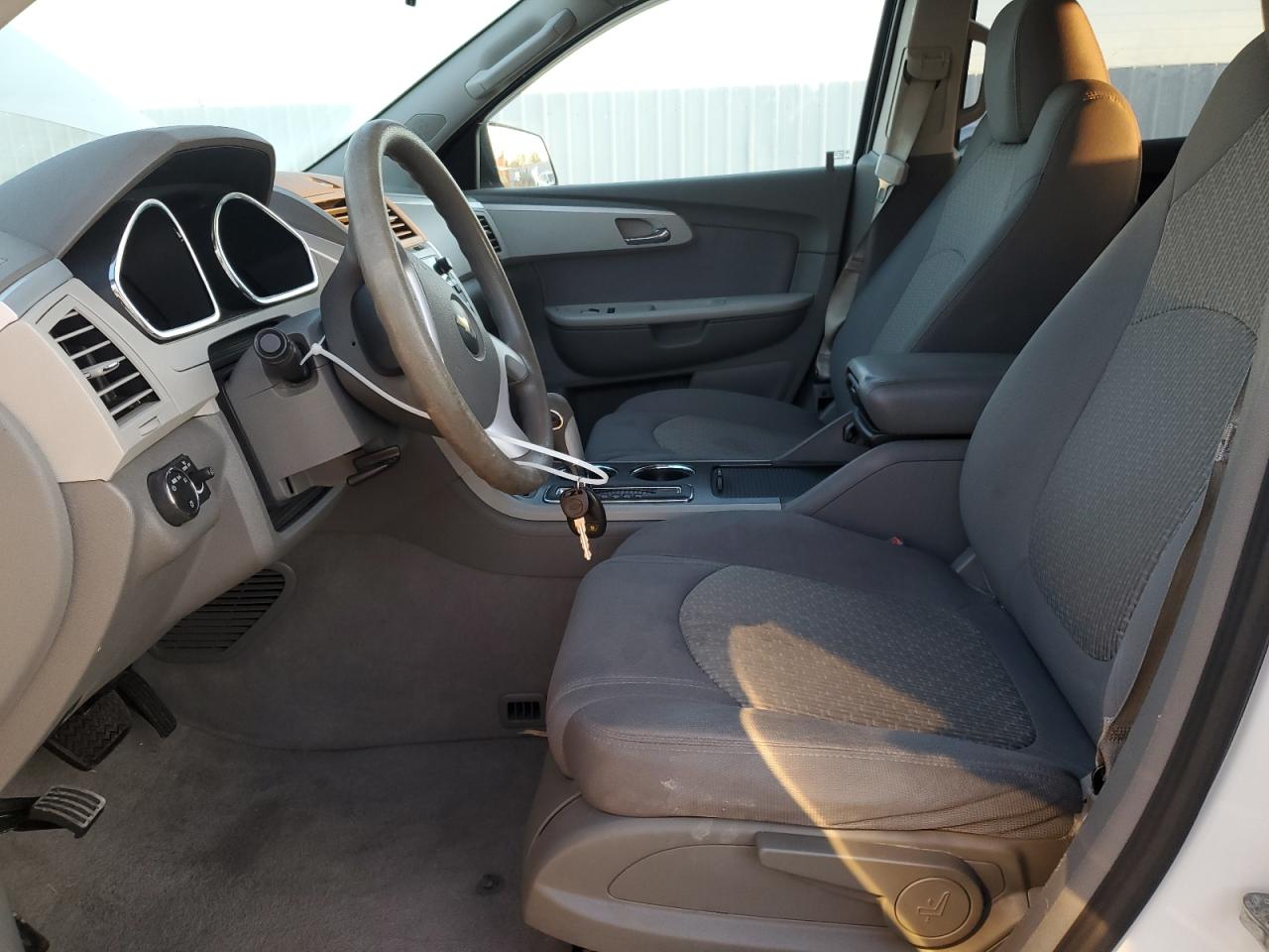 2012 Chevrolet Traverse Ls VIN: 1GNKREED0CJ374752 Lot: 80675585