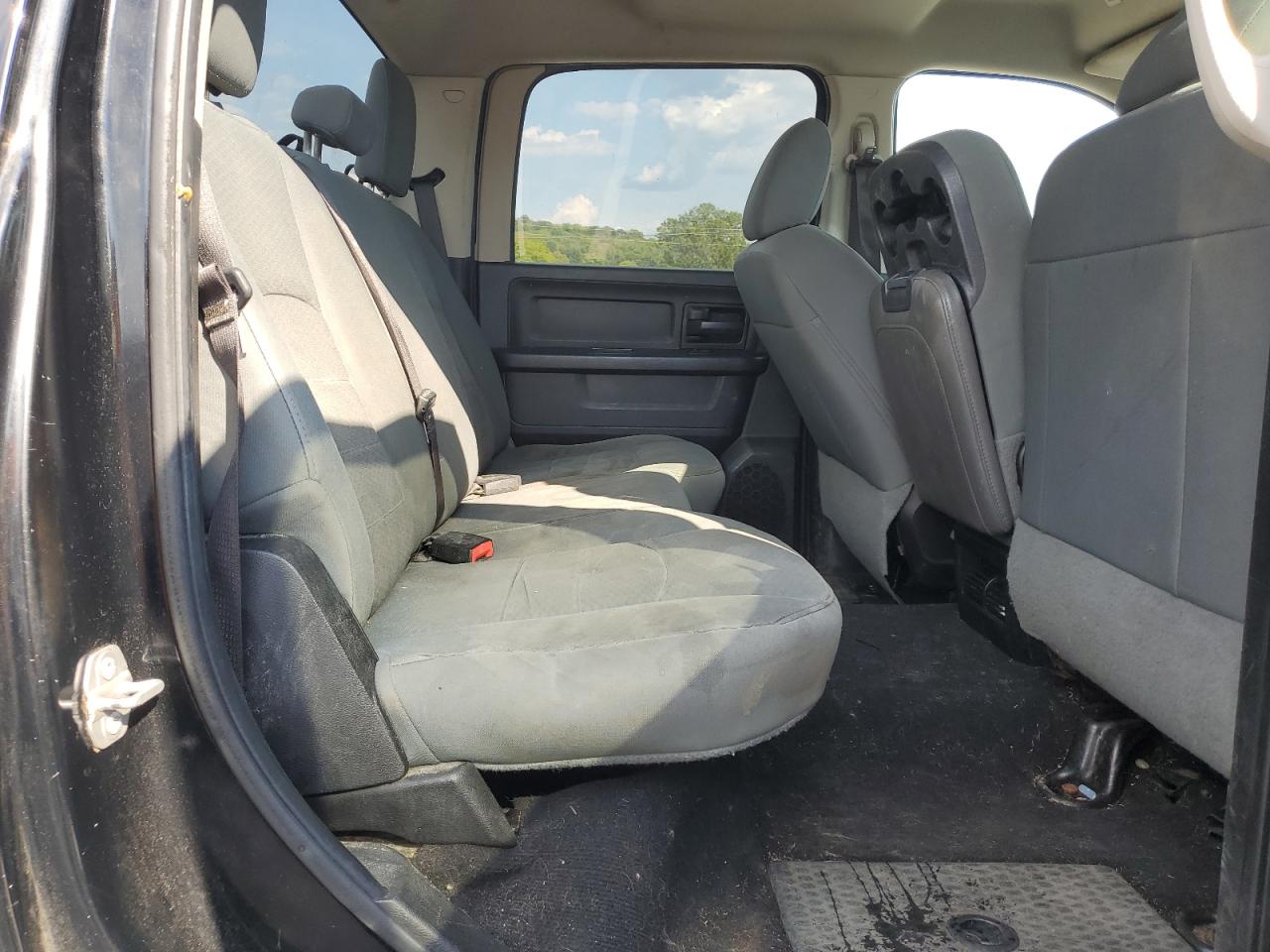 2019 Ram 1500 Classic Tradesman VIN: 1C6RR7KG7KS658302 Lot: 80998695