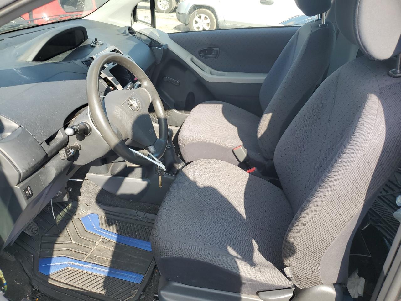 2009 Toyota Yaris VIN: JTDJT903095240756 Lot: 84212685