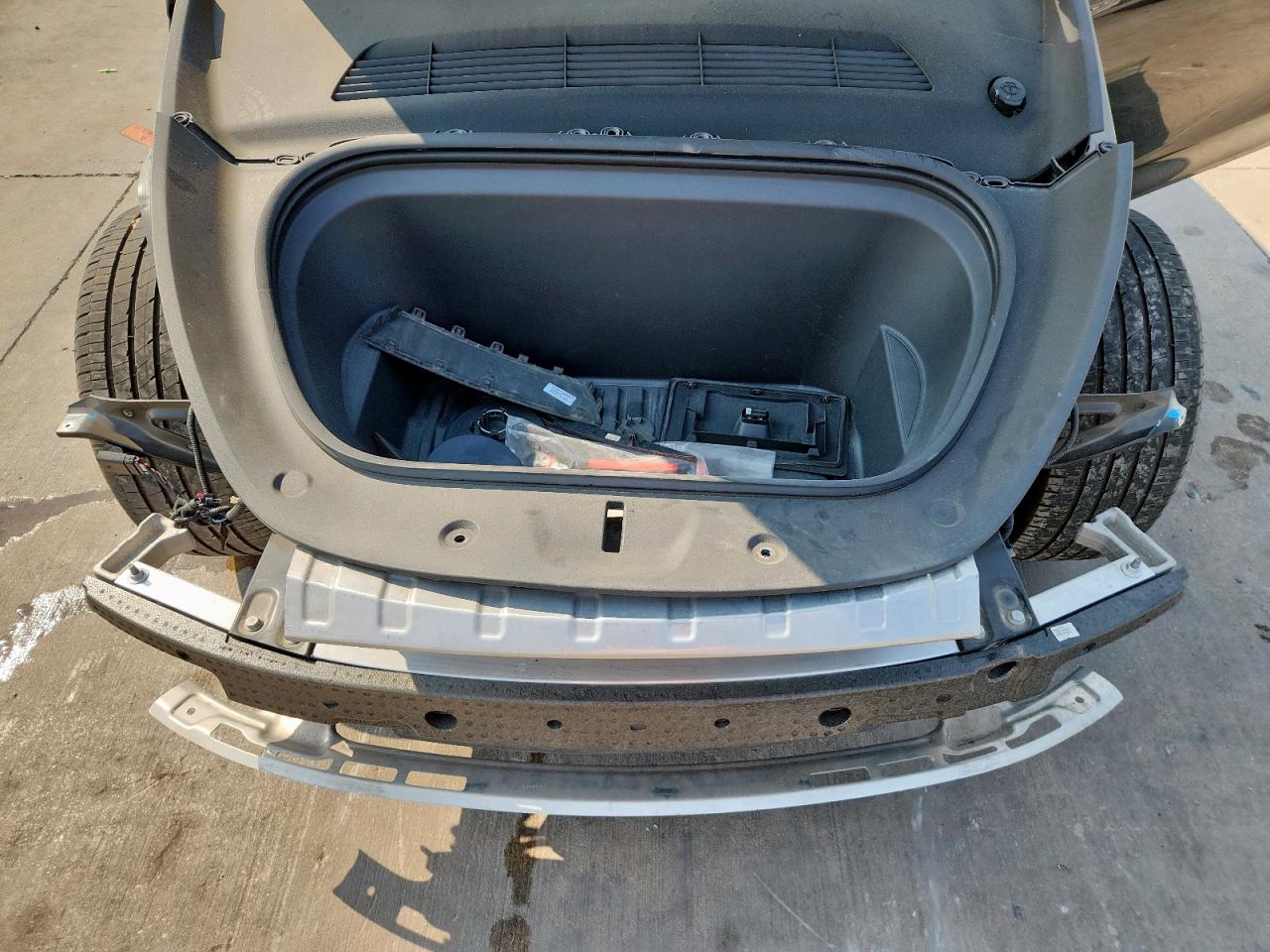 2024 Tesla Model Y VIN: 7SAYGDEE2RA222144 Lot: 80474505