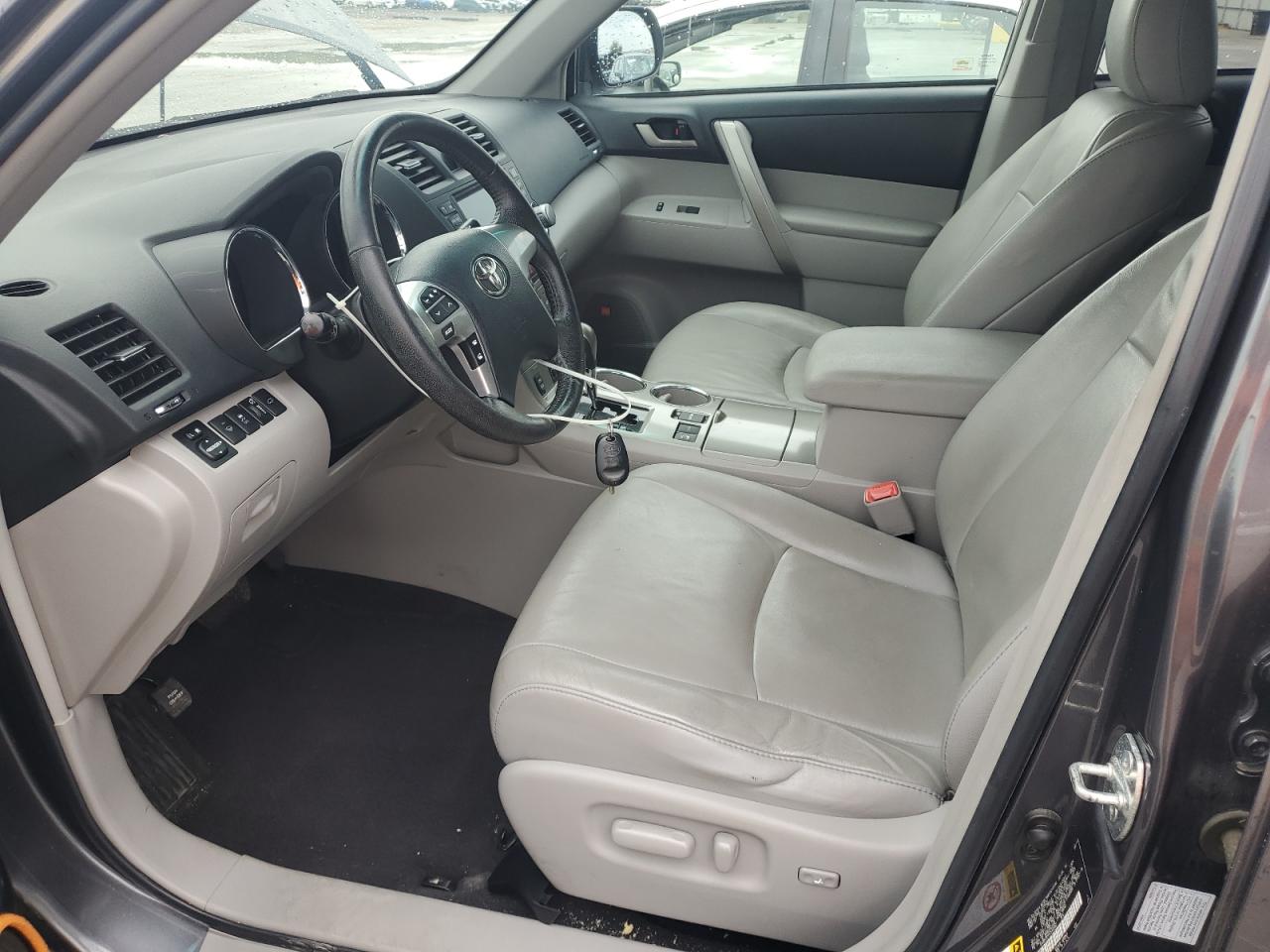 2012 Toyota Highlander Base VIN: 5TDBK3EH1CS102007 Lot: 81124745