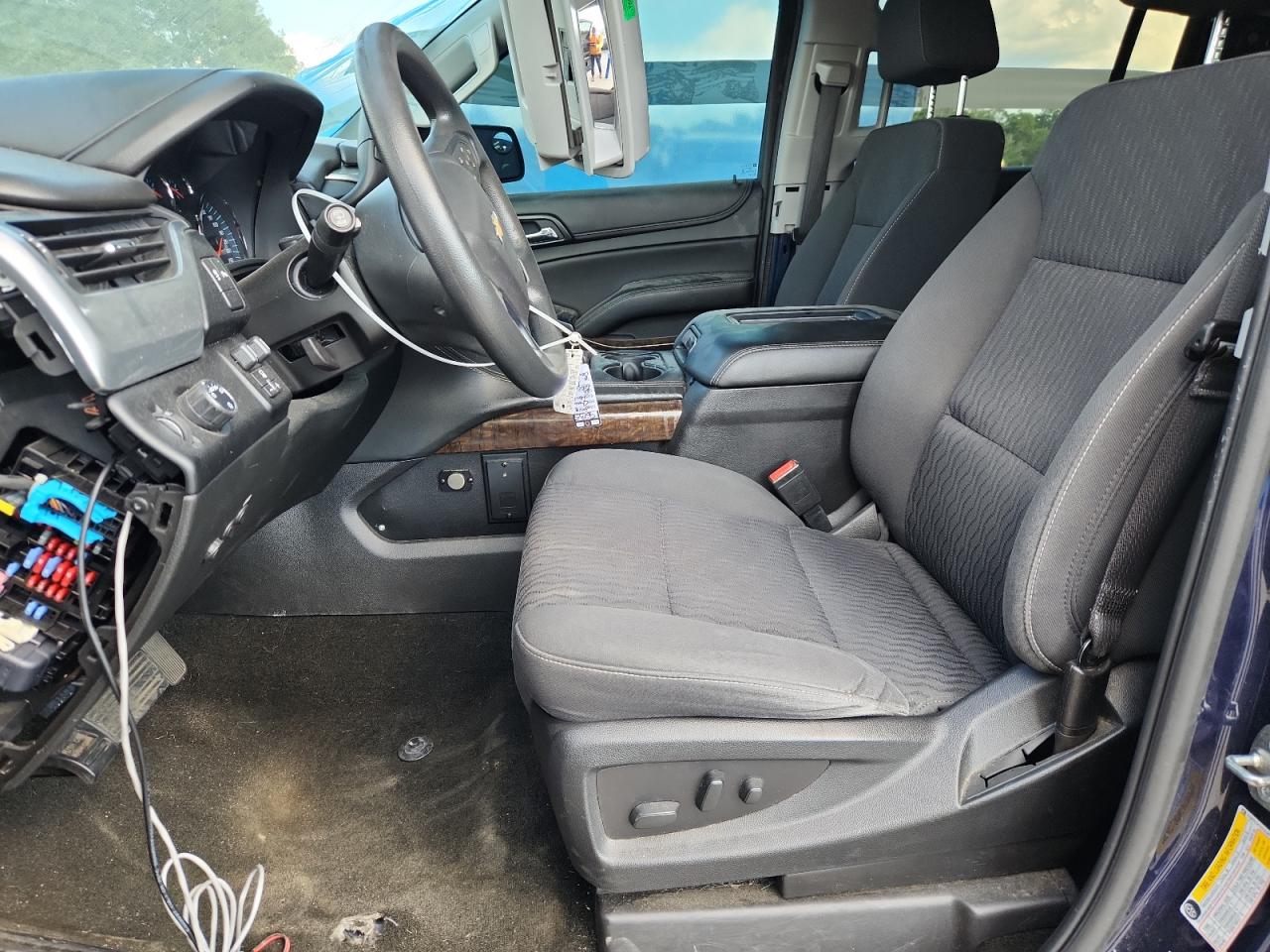 2018 Chevrolet Suburban C1500 VIN: 1GNSCKKC8JR150753 Lot: 71664275