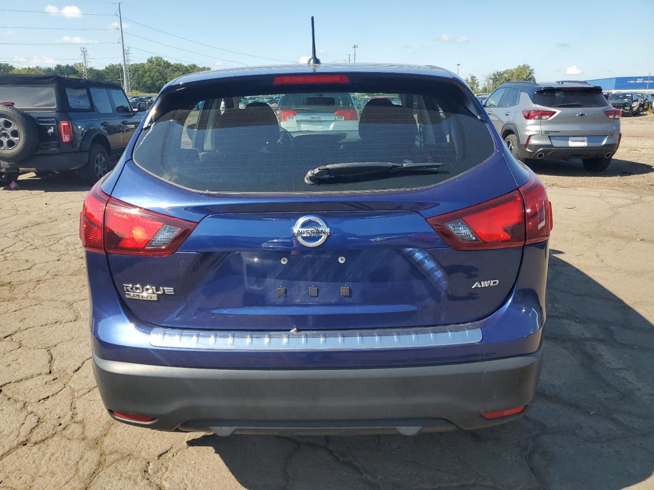 2017 Nissan Rogue Sport S VIN: JN1BJ1CR5HW109443 Lot: 70556125
