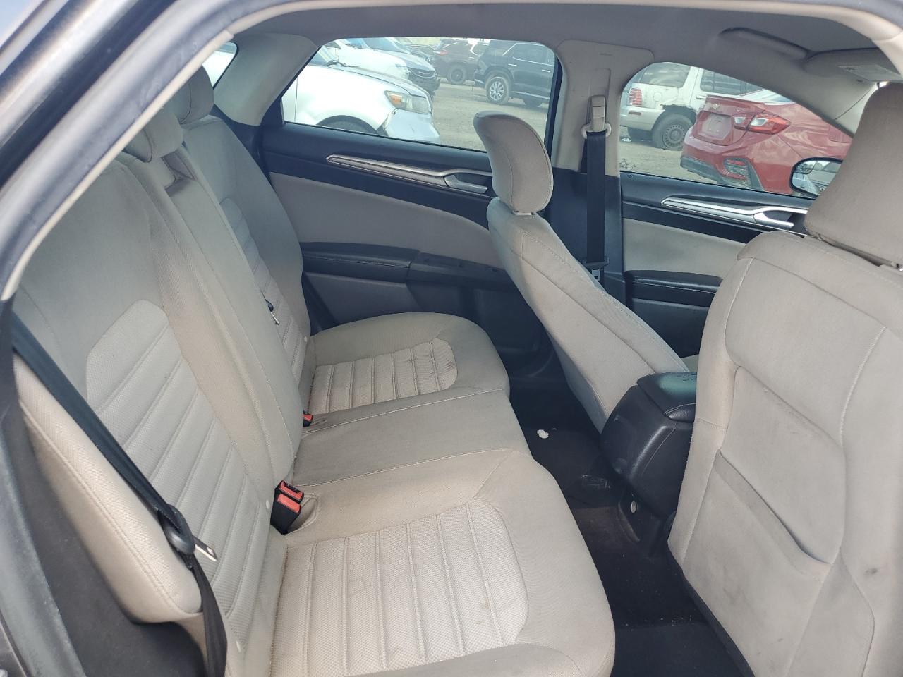 2017 Ford Fusion S VIN: 3FA6P0G71HR179241 Lot: 84162275