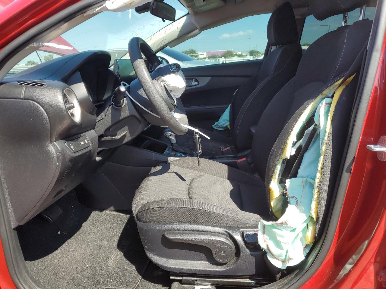 2019 Kia Forte Fe VIN: 3KPF24AD2KE116081 Lot: 81153925