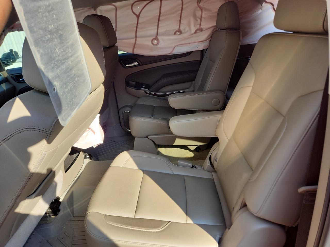 2018 Chevrolet Suburban C1500 Lt VIN: 1GNSCHKC7JR359596 Lot: 80383625