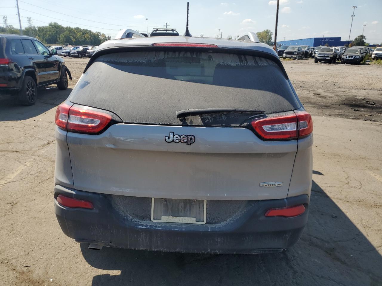 2014 Jeep Cherokee Latitude VIN: 1C4PJLCB8EW157726 Lot: 80718895