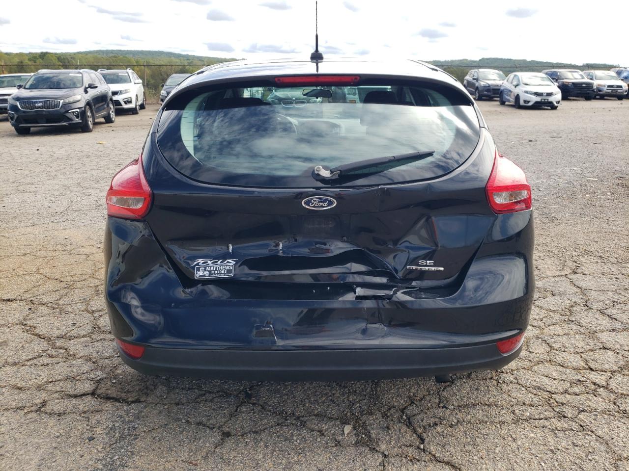 2015 Ford Focus Se VIN: 1FADP3K29FL382457 Lot: 83929355