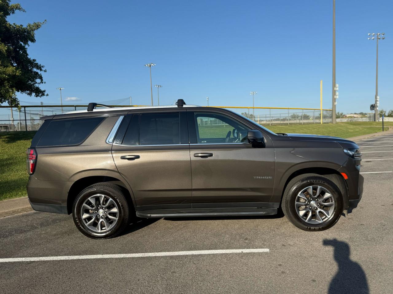 2021 Chevrolet Tahoe C1500 Lt VIN: 1GNSCNKD0MR124906 Lot: 81014225