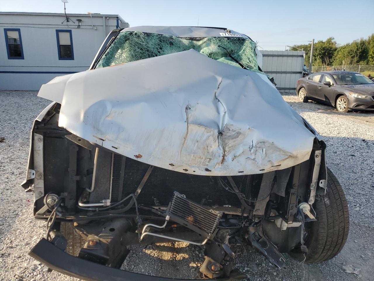 2010 Cadillac Escalade Luxury VIN: 1GYUKBEF5AR110246 Lot: 71695135