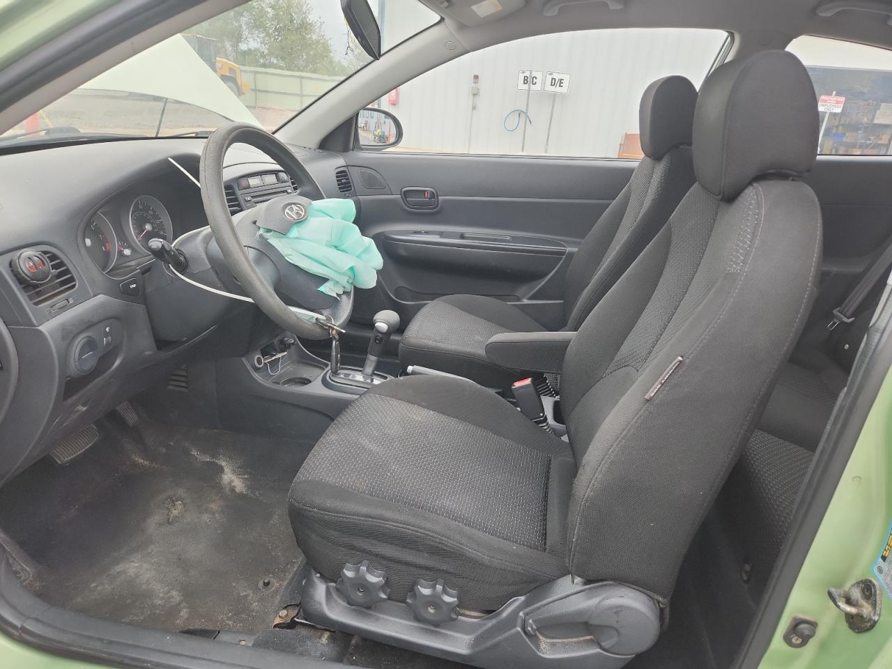 2007 Hyundai Accent Gs VIN: KMHCM36C47U054646 Lot: 83814475