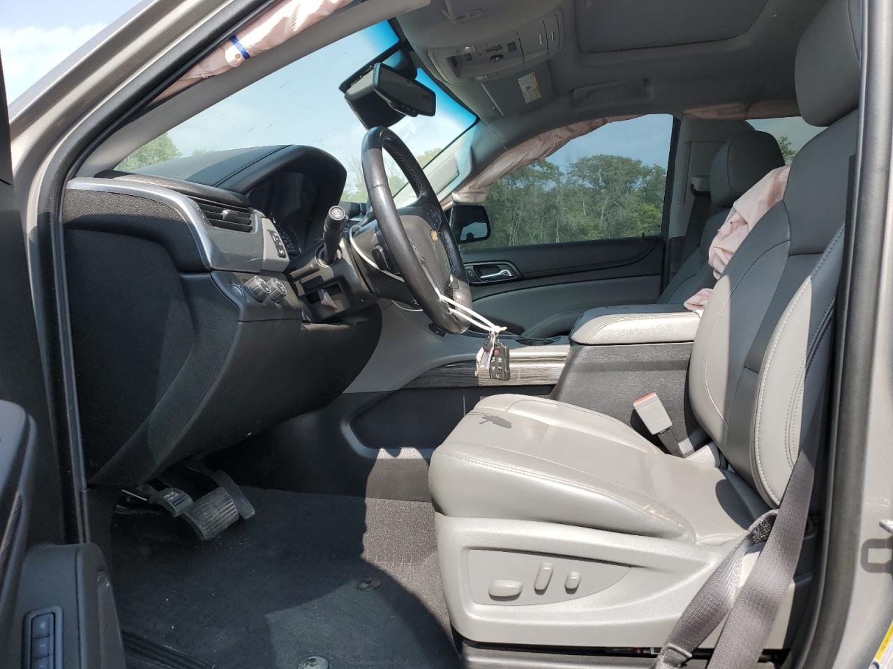 2019 Chevrolet Suburban K1500 Lt VIN: 1GNSKHKC4KR186365 Lot: 71640735