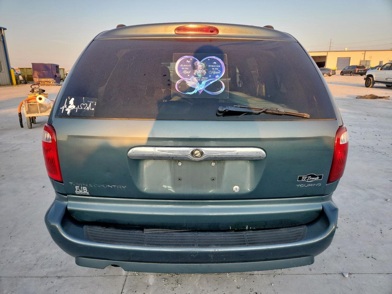 2007 Chrysler Town & Country Touring VIN: 2A4GP54L67R157456 Lot: 81031965