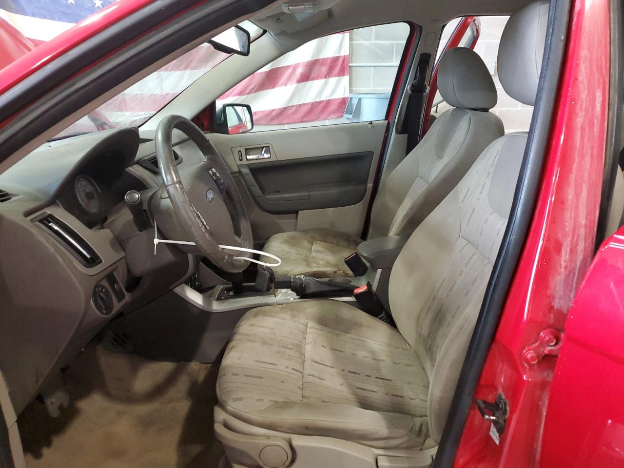 2008 Ford Focus Se VIN: 1FAHP35N98W274932 Lot: 82100685