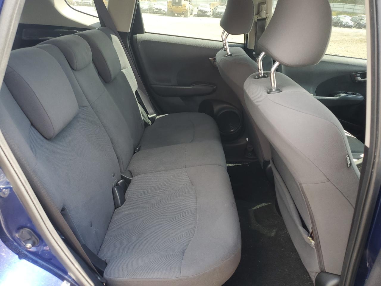 2013 Honda Fit VIN: JHMGE8H35DC070741 Lot: 71257845