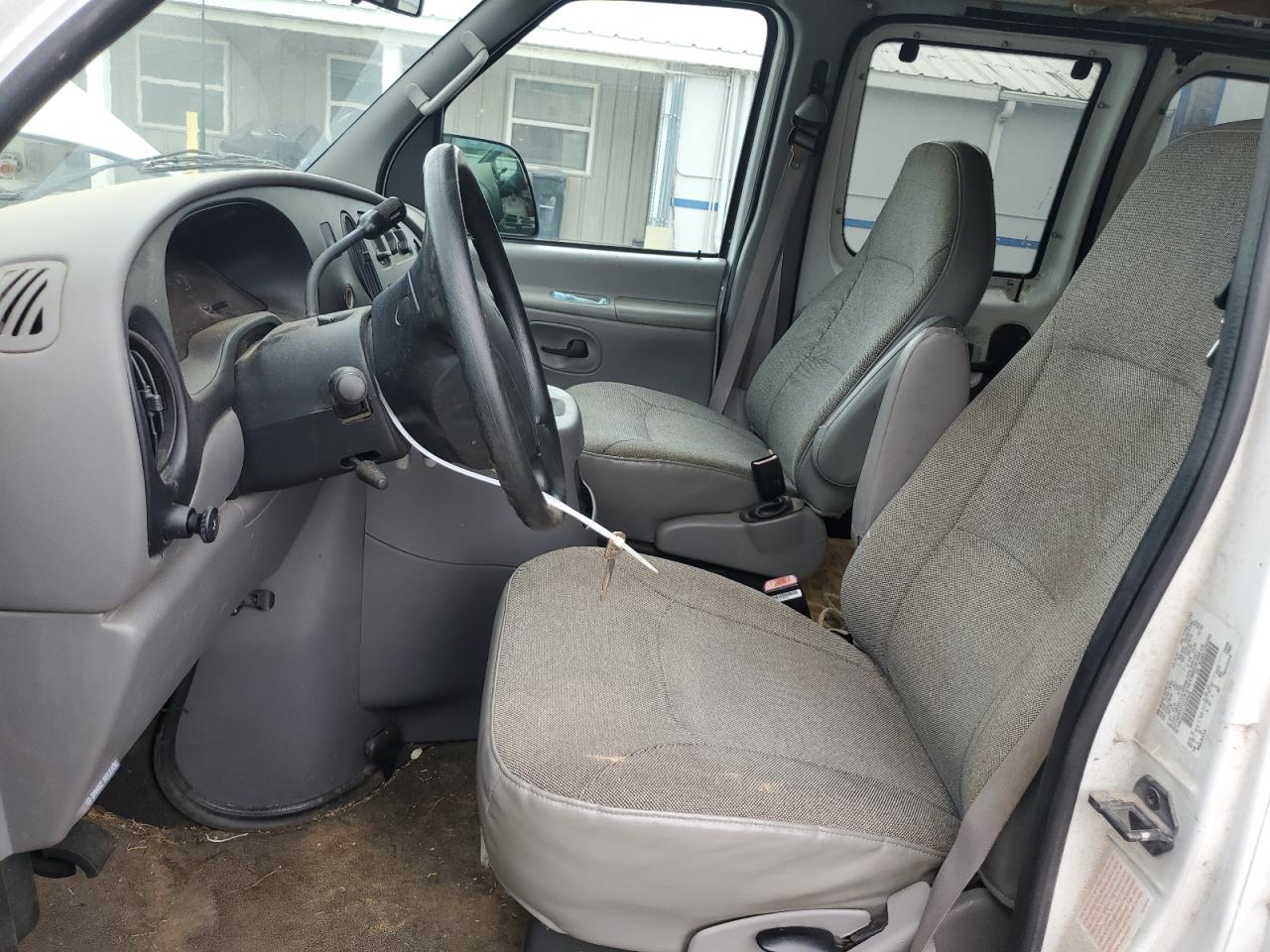 2001 Ford Econoline E350 Super Duty Wagon VIN: 1FBSS31L11HA95608 Lot: 71106405